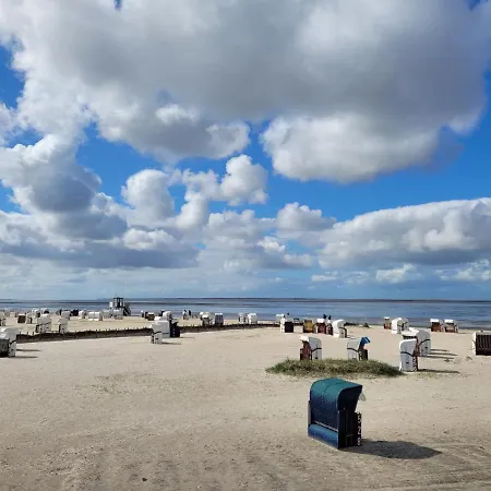 Am Yachthafen * Harlesiel